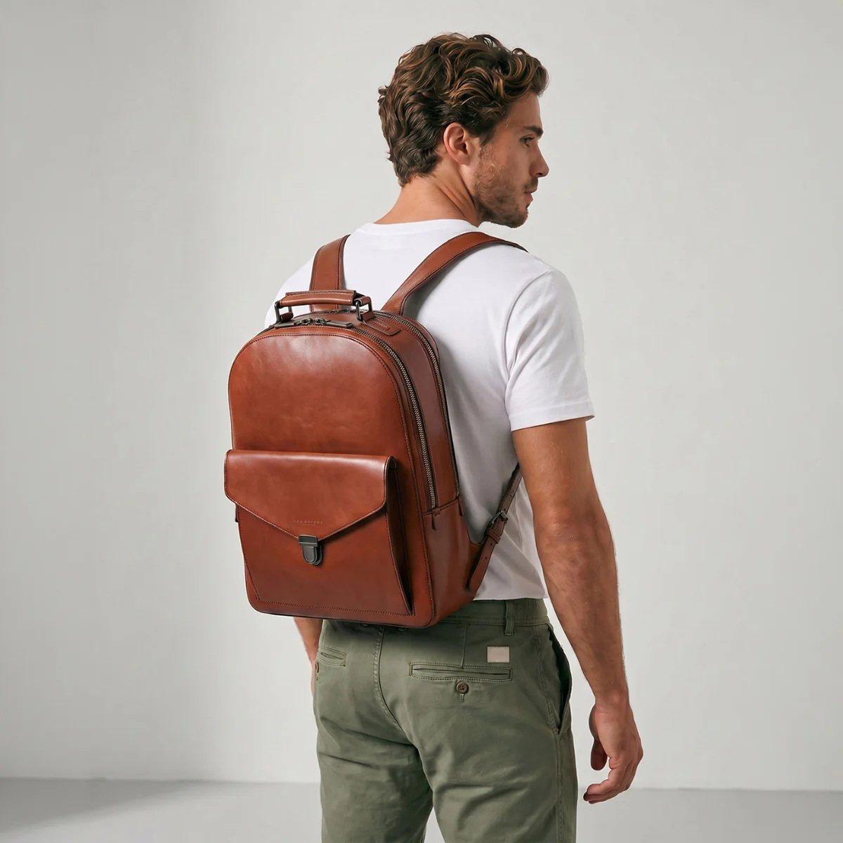 Men’s leather laptop backpack with two zips - Image 6